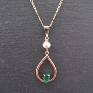 Gold, Emerald and pearl pendant 2009