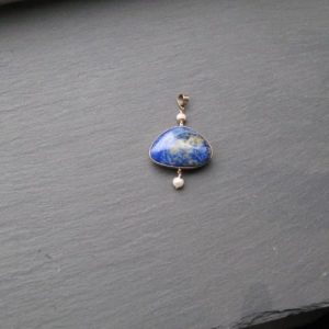 Gold, Lapis Lazuli and pearl pendant 2009