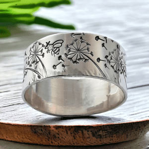 Silver dandelion and bee ring