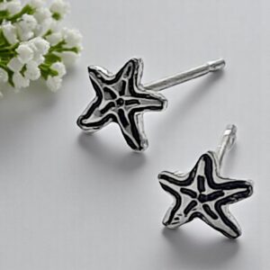 Silver starfish stud earrings